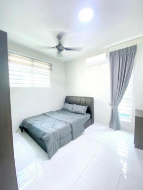 D'villa Aryan homestay with private pool